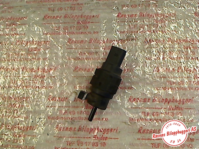 Spylerpumpe foran til Audi A5 2007-2016 (Type I)  (AUDI|8K5955647|)