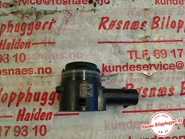 Parkeringssensor foran til VW Passat 2015-2019 (Fase 1) (B8) (B8) (VOLKSWAGEN|5Q0919275B|)