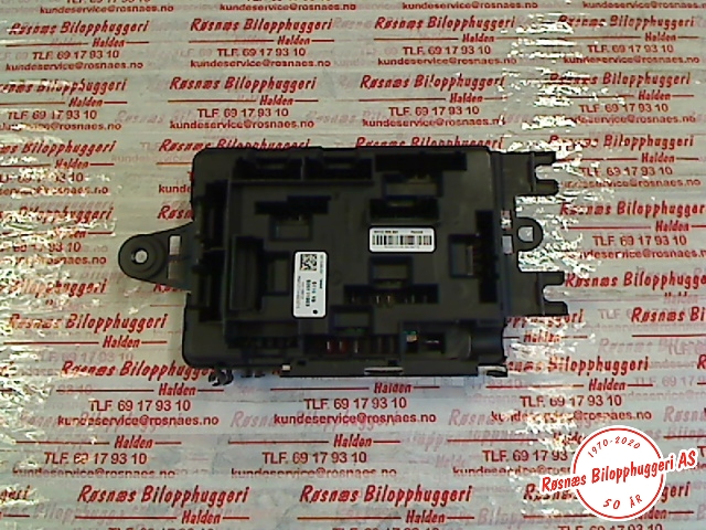 Sikringsboks til BMW 3-Serie 2012-2018 (F30/F31/F34) (F30/F31/F34) (BMW|926111003|)