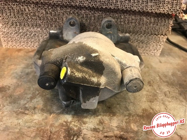 Bremsecaliper høyre foran til VW Transporter / Caravelle 2019-->> (T6.1) (T6.1) (VOLKSWAGEN|7H0106G|)