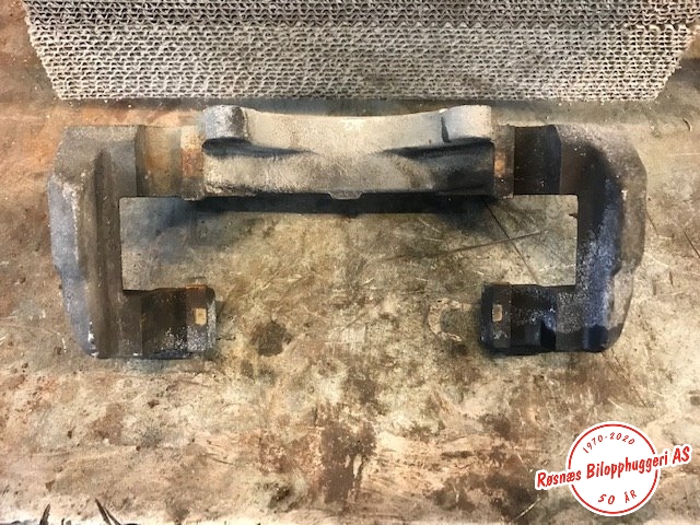 Bremsecaliper brakett til VW Transporter / Caravelle, 2019-->> (T6.1) (T6.1) (VOLKSWAGEN|5129)