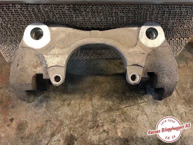 Bremsecaliper brakett til VW Transporter / Caravelle 2019-->> (T6.1) (T6.1) (VOLKSWAGEN|5129|)