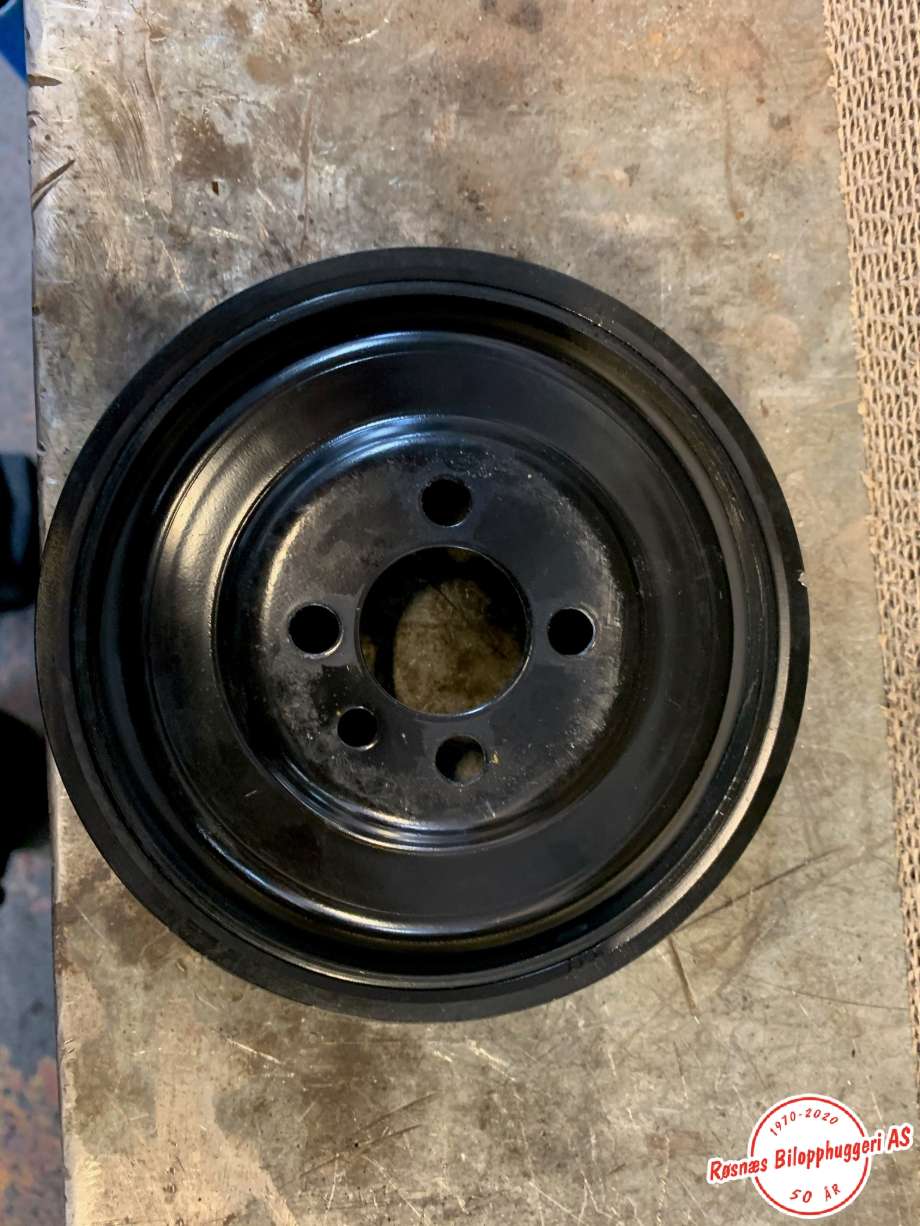 Reimskive til VW Transporter / Caravelle 2019-->> (T6.1) (T6.1) (VOLKSWAGEN|04L105243V200|)