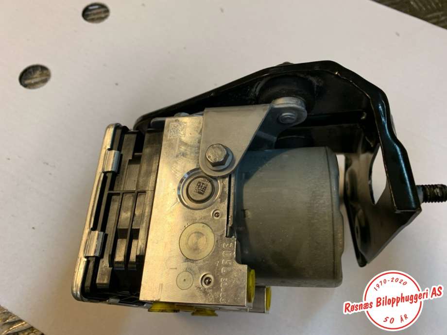 ABS sentral til VW Transporter / Caravelle 2019-->> (T6.1) (T6.1) (VOLKSWAGEN|7E5614517B|)