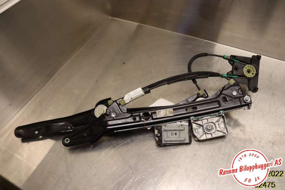 Ruteheis til Audi A5 2007-2016 (Type I)  (AUDI|8T8 839 462|8T8 839 462 C|)