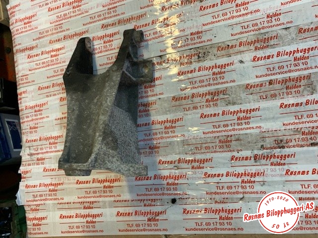 Motorfeste til VW Transporter / Caravelle 2009-2015 (Fase 2) (T5) (T5) (VOLKSWAGEN|)