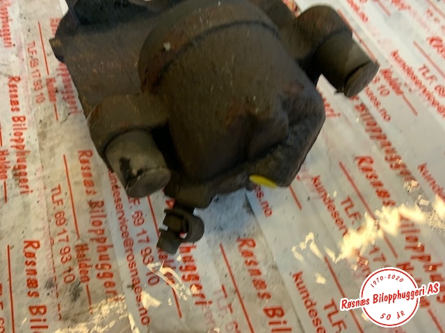 Bremsecaliper venstre foran til BMW 3-Serie 2005-2011 (E90/E91/E92/E93) (E90/E91/E92/E93) (BMW|)
