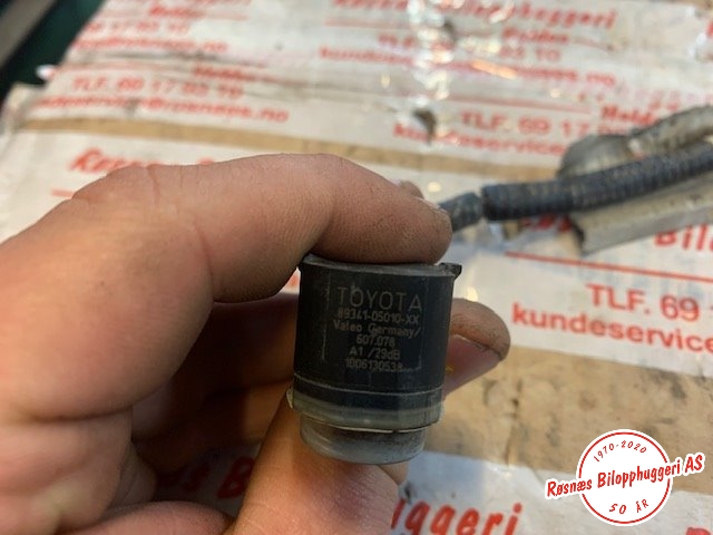 Parkeringssensor bak til Toyota Auris 2013-2015 (Type II, Fase 1)  (TOYOTA|8934105010XX|)