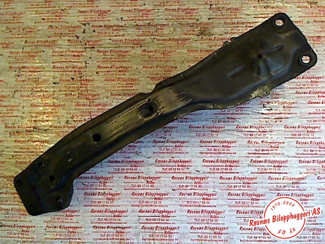 Diverse deler til Nissan X-Trail 2002-2007 (T30) (T30) (NISSAN|112408H300|)