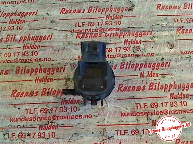 Spylerpumpe foran til Toyota RAV4 2000-2006 (Type II)  (TOYOTA|8533060190|)