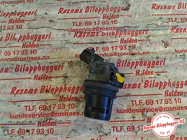Spylerpumpe foran til Toyota RAV4 2000-2006 (Type II)  (TOYOTA|8533060190|)