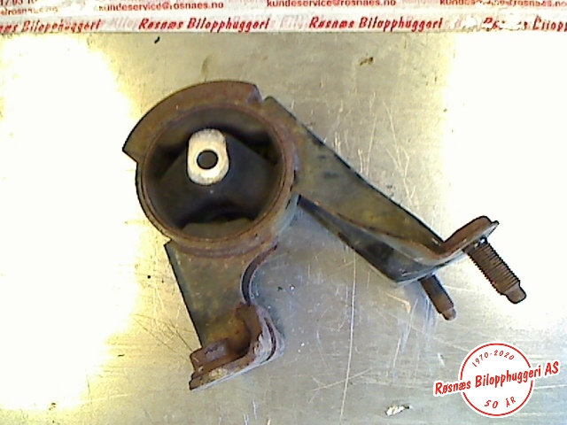 Motorfeste til Toyota Prius 2009-2016 (Type III) (COMBI) (COMBI) (TOYOTA|)