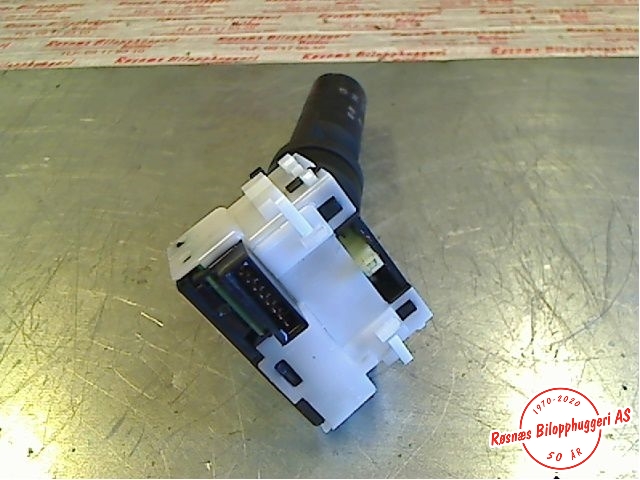 Bryter blink til Nissan Qashqai 2010-2014 (Type I, Fase 2)  (NISSAN|14425|0615SD|)