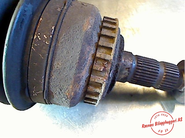 Drivaksel høyre foran til Opel Vectra A 1989-1995  (OPEL|)