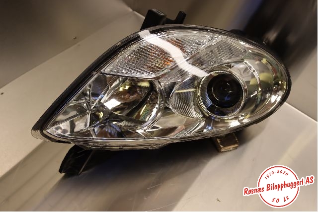 Frontlykt høyre halogen til Peugeot iOn 2011-2020  (PEUGEOT|6206 W9|)