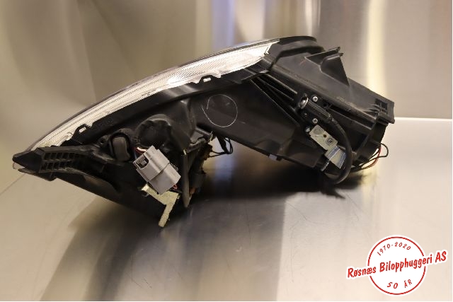 Frontlykt høyre halogen til Peugeot iOn 2011-2020  (PEUGEOT|6206 W9|)