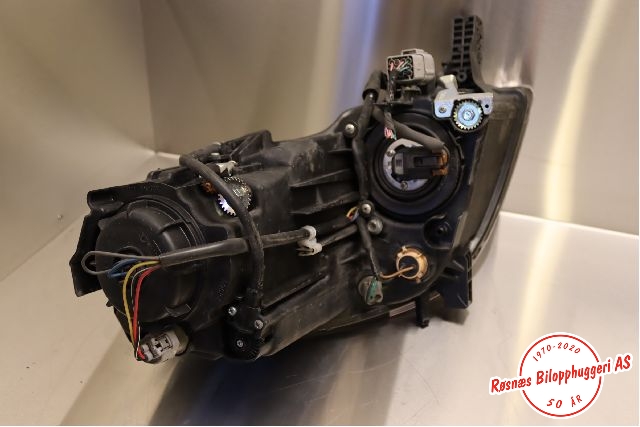 Frontlykt venstre halogen til Peugeot iOn 2011-2020  (PEUGEOT|6208 W9|)