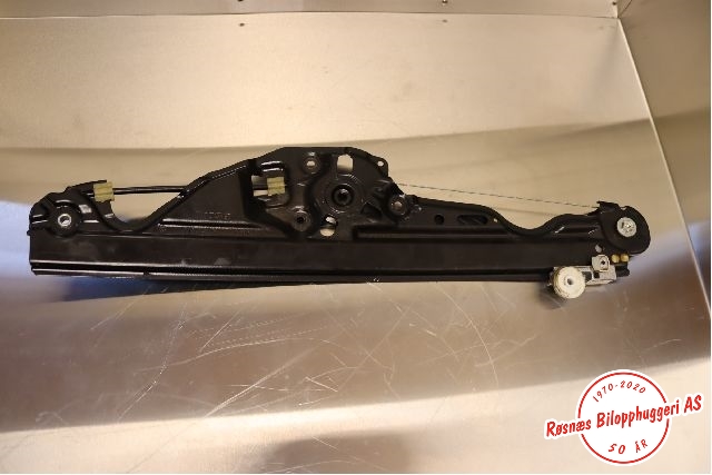 Ruteheis til BMW 5-Serie, 2003-2010 (E60/E61) (E60/E61) (BMW|97976-XXX)