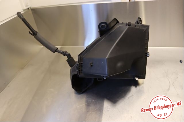 Luftfilterboks til BMW X1 2009-2015 (E84) (E84) (BMW|1371 8512599-02|)
