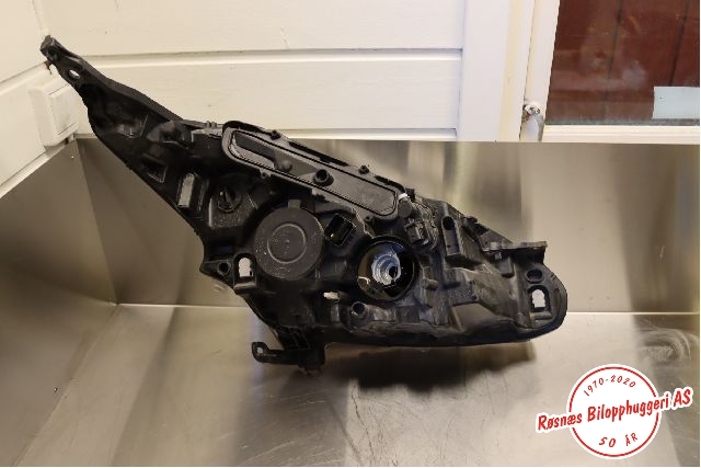 Frontlykt venstre halogen til Peugeot 208 2012-2019 (Type I)  (PEUGEOT|98 022 214 80|)