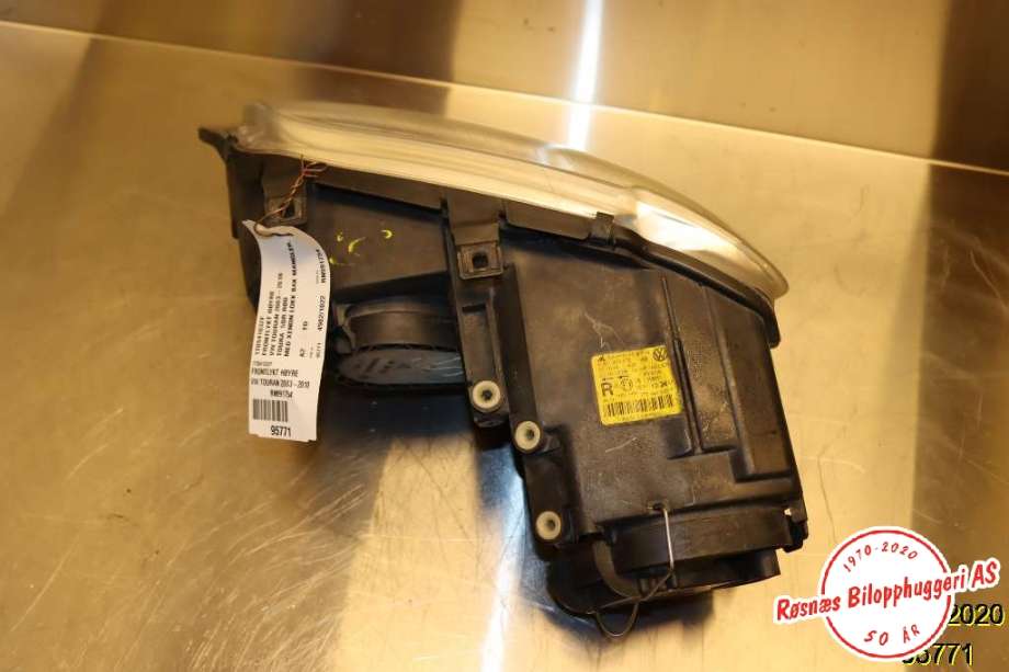Frontlykt høyre xenon til VW Touran 2003-2006 (Type I, Fase 1)  (VOLKSWAGEN|1T0941032F|)