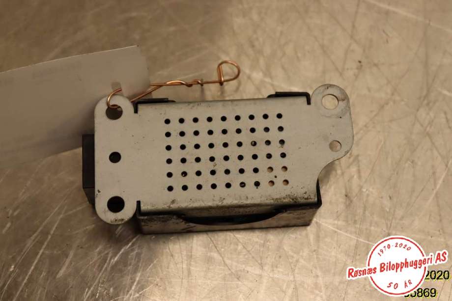Antenne forsterker til VW Golf VI 2008-2012  (VOLKSWAGEN|5M0035570B|)