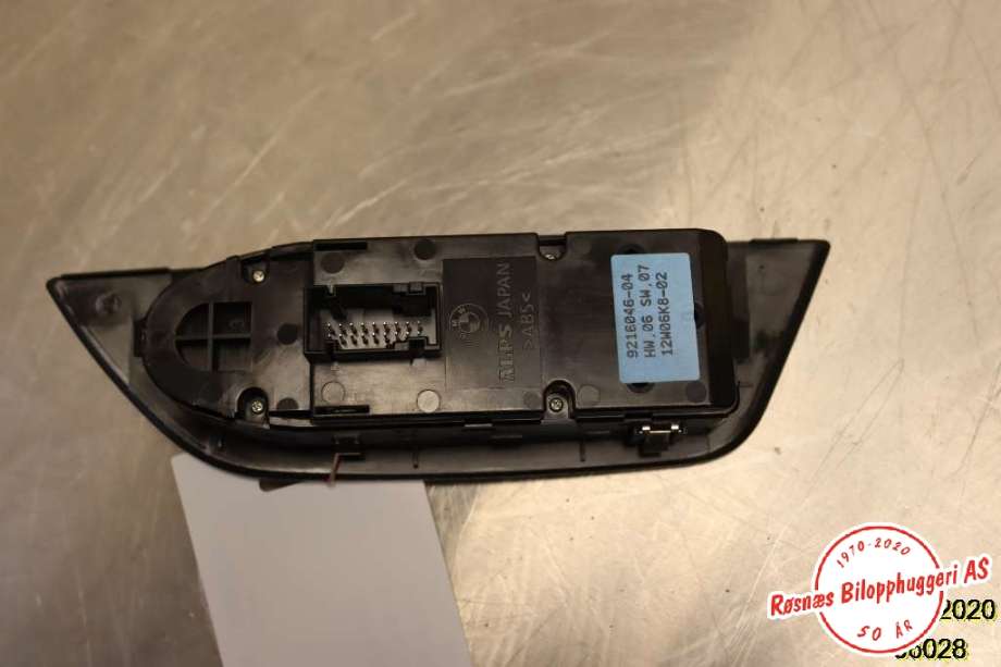 Bryter ruteheis til BMW X1 2009-2015 (E84) (E84) (BMW|9216046-04|)