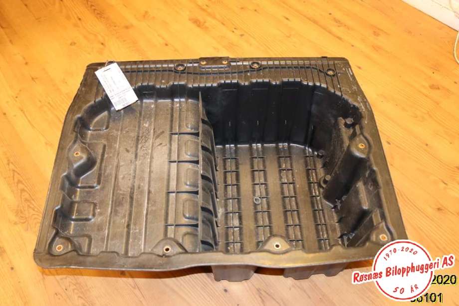 Bagasjerom teppe/gulvplate til BMW 3-Serie, 2005-2011 (E90/E91/E92/E93) (E90/E91/E92/E93) (BMW|41 14 7 120 020)