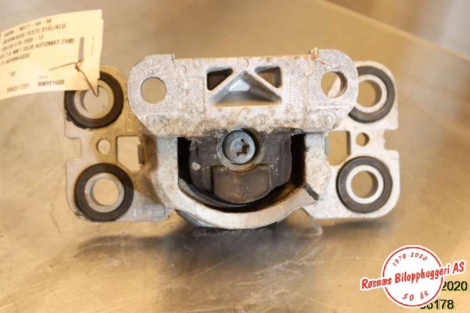 Girkassefeste til Volvo V70 2007-2013 (Type III, Fase 1)  (VOLVO|8G9N-7M121-AA-00|)