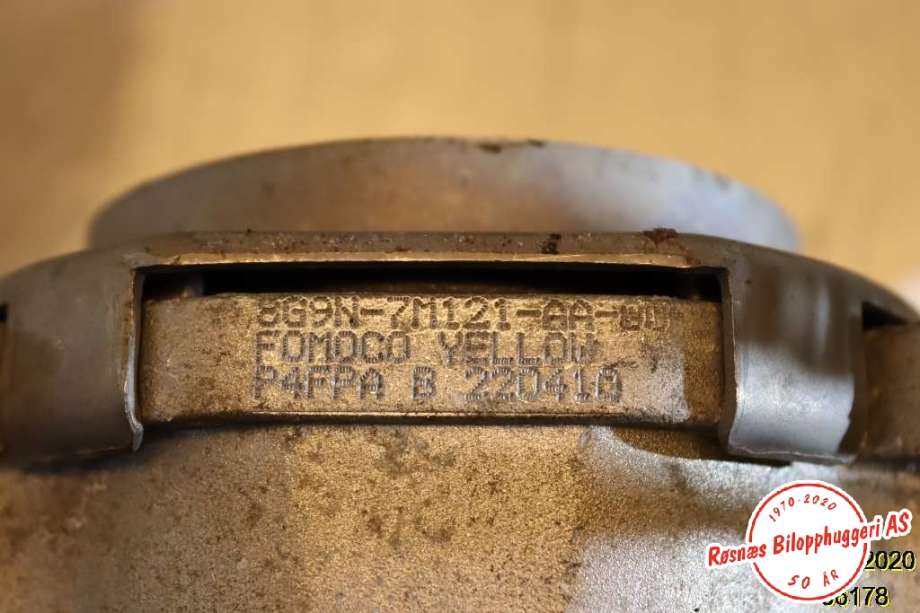 Girkassefeste til Volvo V70 2007-2013 (Type III, Fase 1)  (VOLVO|8G9N-7M121-AA-00|)