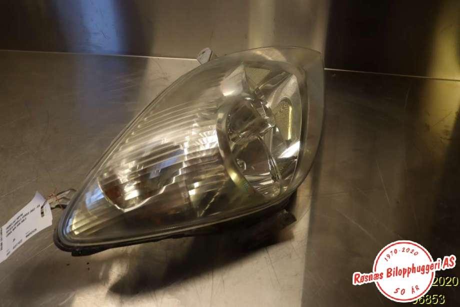 Frontlykt høyre halogen til Toyota Verso 2002-2004 (COROLLA) (COROLLA) (TOYOTA|)