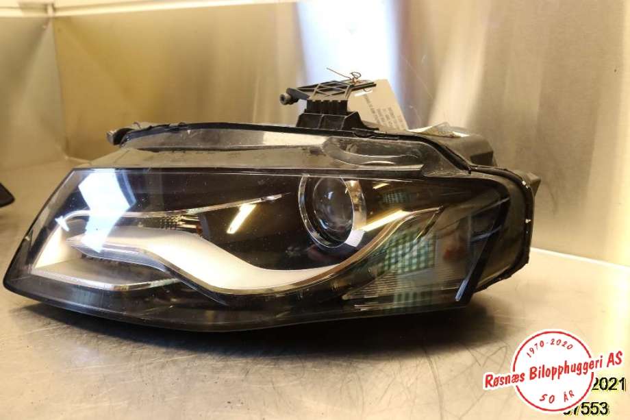 Frontlykt venstre xenon til Audi A4 2007-2014 (Type IV) (B8) (B8) (AUDI|8K0 941 003 C||8K0 941 029 AJ)