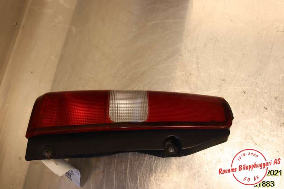 Baklykt venstre til Suzuki Jimny 2004-2014 (Fase 2)  (SUZUKI|)