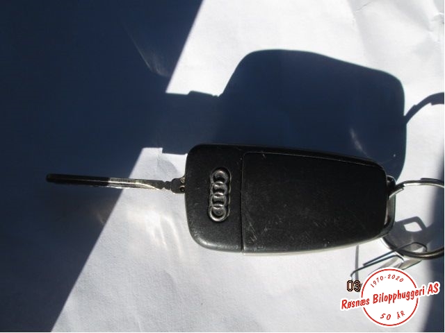 Nøkkel til Audi A4 2004-2008 (Type III) (B7) (B7) (AUDI|)