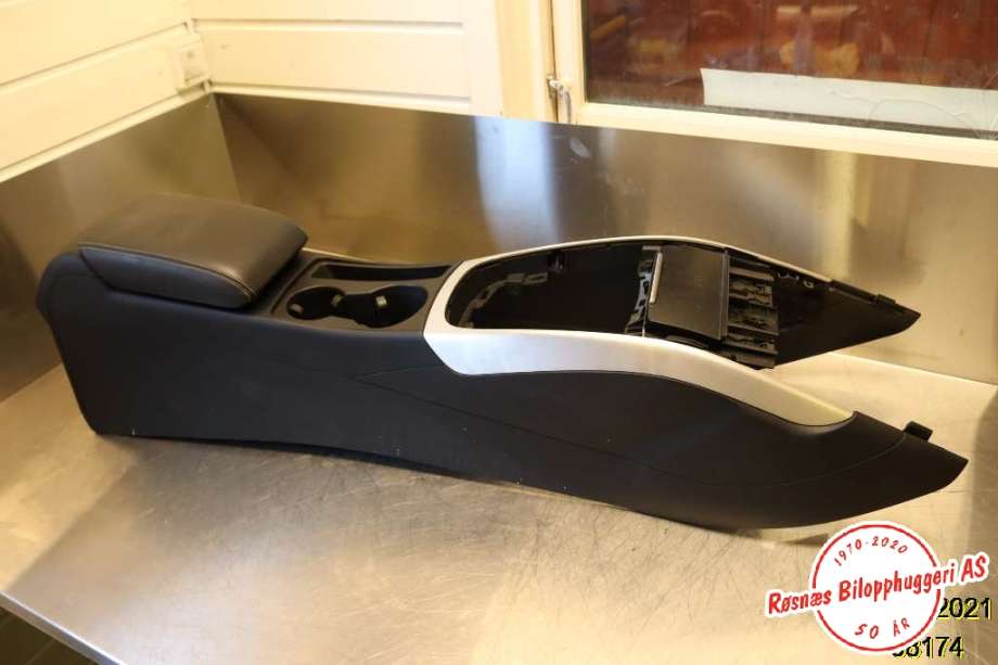 Innredning, Konsoll til Audi A4, 2007-2014 (Type IV) (B8) (B8) (AUDI|)