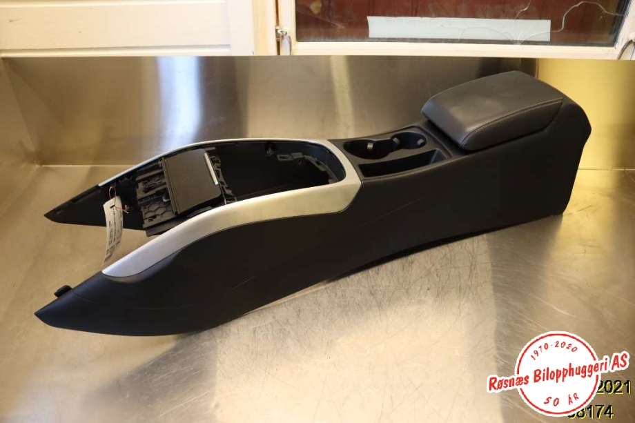 Innredning, Konsoll til Audi A4 2007-2014 (Type IV) (B8) (B8) (AUDI|)