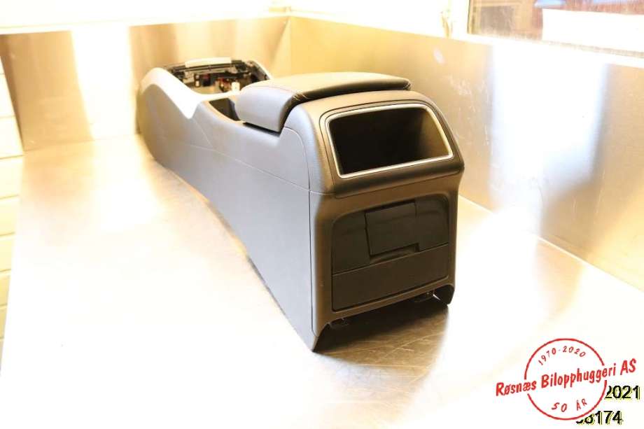 Innredning, Konsoll til Audi A4 2007-2014 (Type IV) (B8) (B8) (AUDI|)