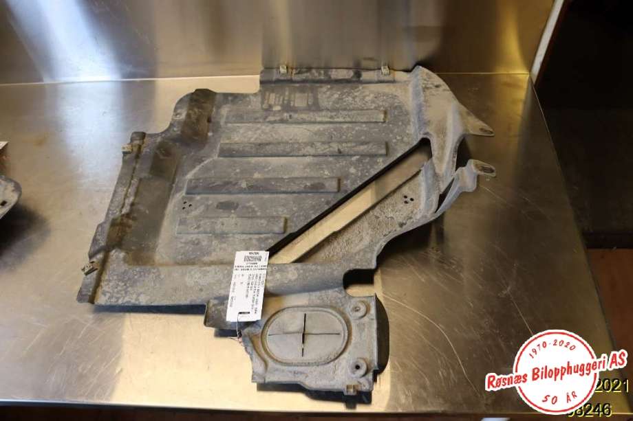 Motorplate under motor til BMW 2-Serie, 2014-2021 (F22/F23) (F22/F23) (BMW|5175 7352677)
