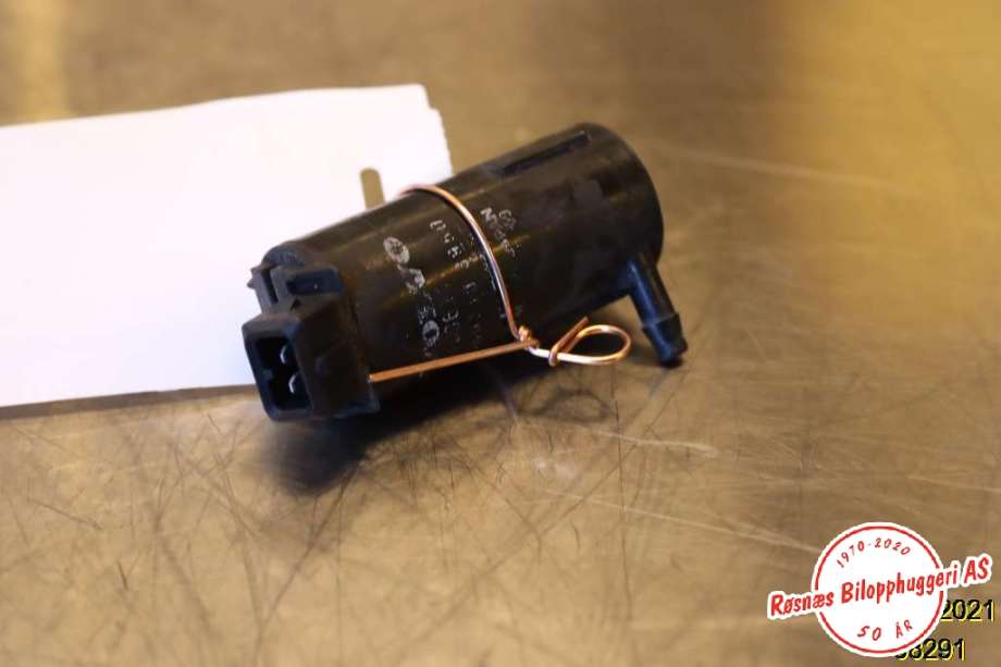 Spylerpumpe foran til Volvo XC90, 2002-2006 (Type I, Fase 1)  (VOLVO|9169611)