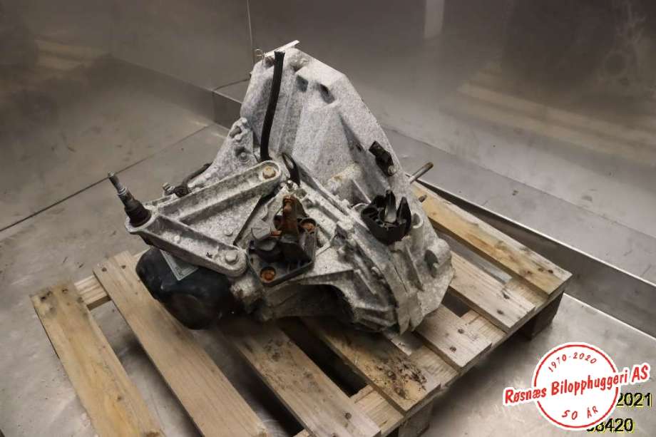 Girkasse manuell til Renault Clio 2009-2012 (Type III, Fase 2)  (RENAULT|8201042105|JR5  (306)|)
