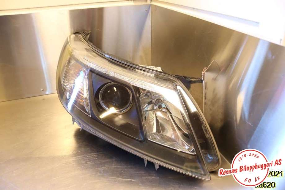 Frontlykt høyre halogen til Saab 9-3 2008-2011 (Type II, Fase 2) (SAAB|1EL 009 606-06|P12770144|)