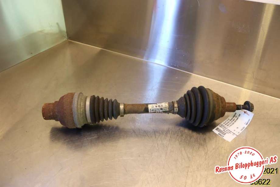Drivaksel venstre foran til Audi A3 2009-2012 (Type II, Fase 2)  (AUDI|1K0 407 271 JC|)