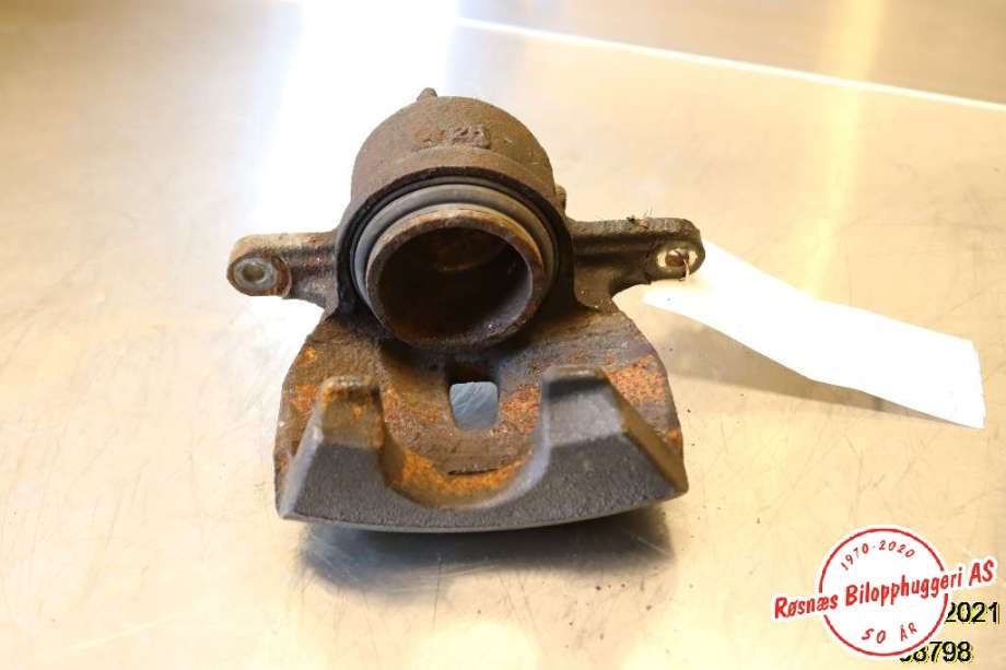 Bremsecaliper høyre foran til Toyota RAV4 2013-2015 (Type IV, Fase 1) (TOYOTA|)
