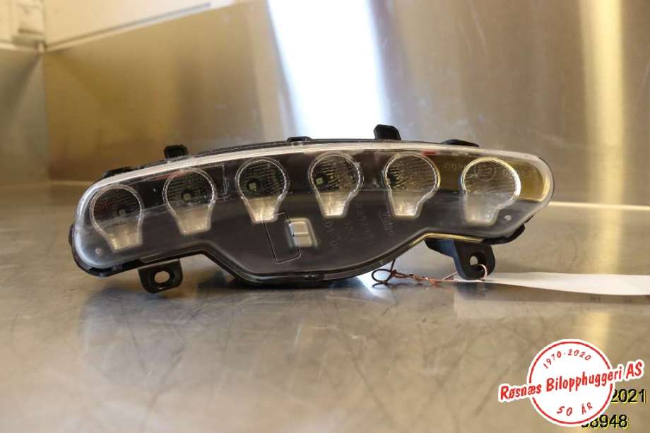 Frontlykt høyre halogen til Citroën DS3, 2010-2019 (CITROEN|89121116)