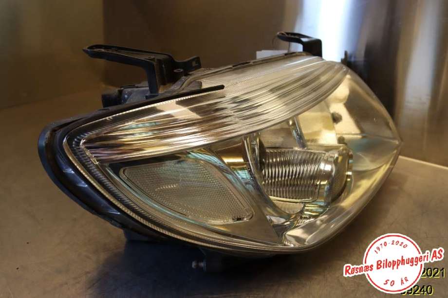 Frontlykt høyre halogen til Mitsubishi Outlander 2003-2006 (Type I)  (MITSUBISHI|MN190170|)