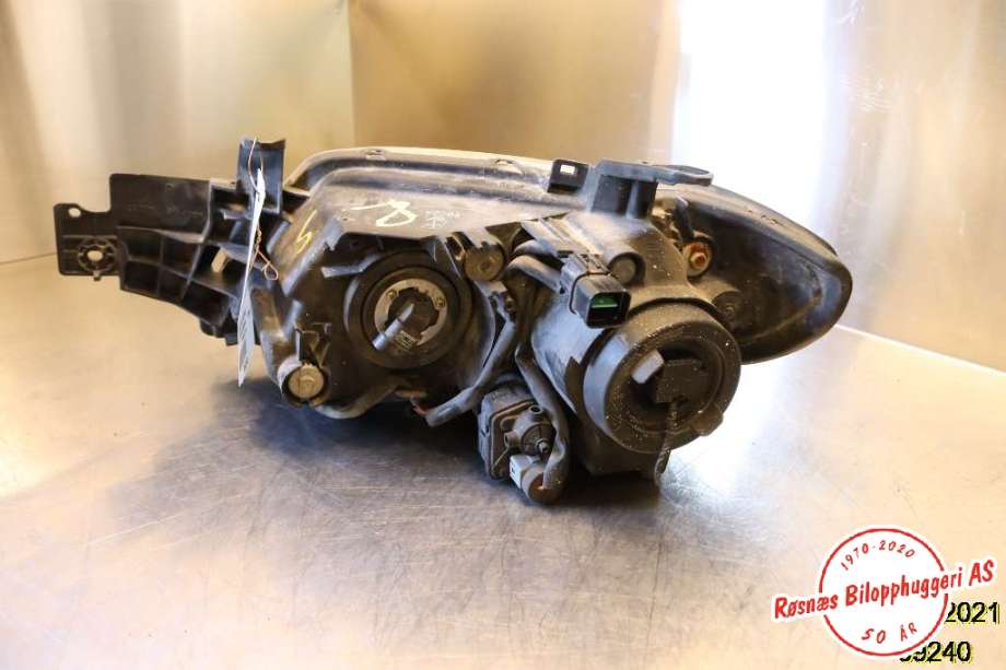 Frontlykt høyre halogen til Mitsubishi Outlander 2003-2006 (Type I)  (MITSUBISHI|MN190170|)