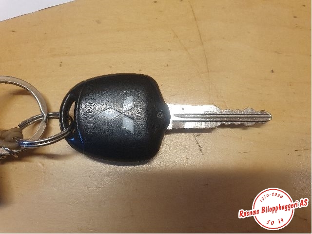 Nøkkel til Mitsubishi Outlander 2003-2006 (Type I)  (MITSUBISHI|)