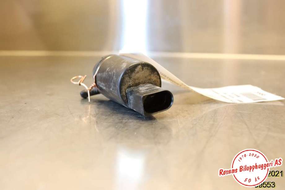 Spylerpumpe foran til BMW 7-Serie 2000-2008 (E65/E66/E67/E88) (E65/E66/E67/E88) (BMW|67.12-8 377 612|)