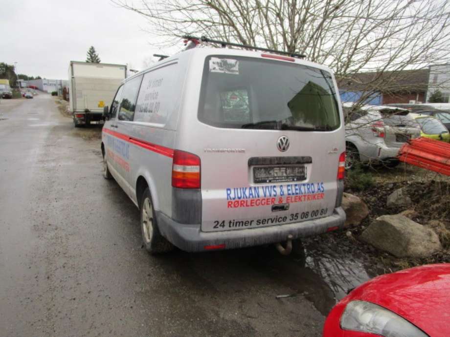 VW Transporter / Caravelle 2003-2009 (Fase 1) (T5) (T5), Motorkode: BNZ, Girkassekode: 
