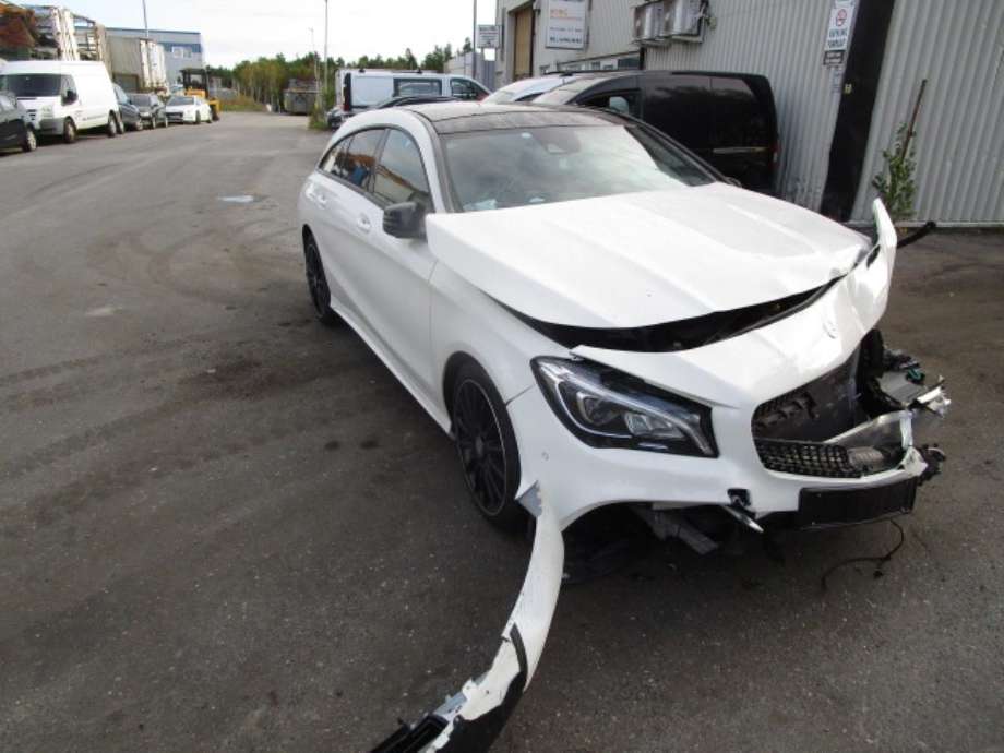 Mercedes CLA 2013-2019 (C117) (C117), Motorkode: 270910, Girkassekode: 